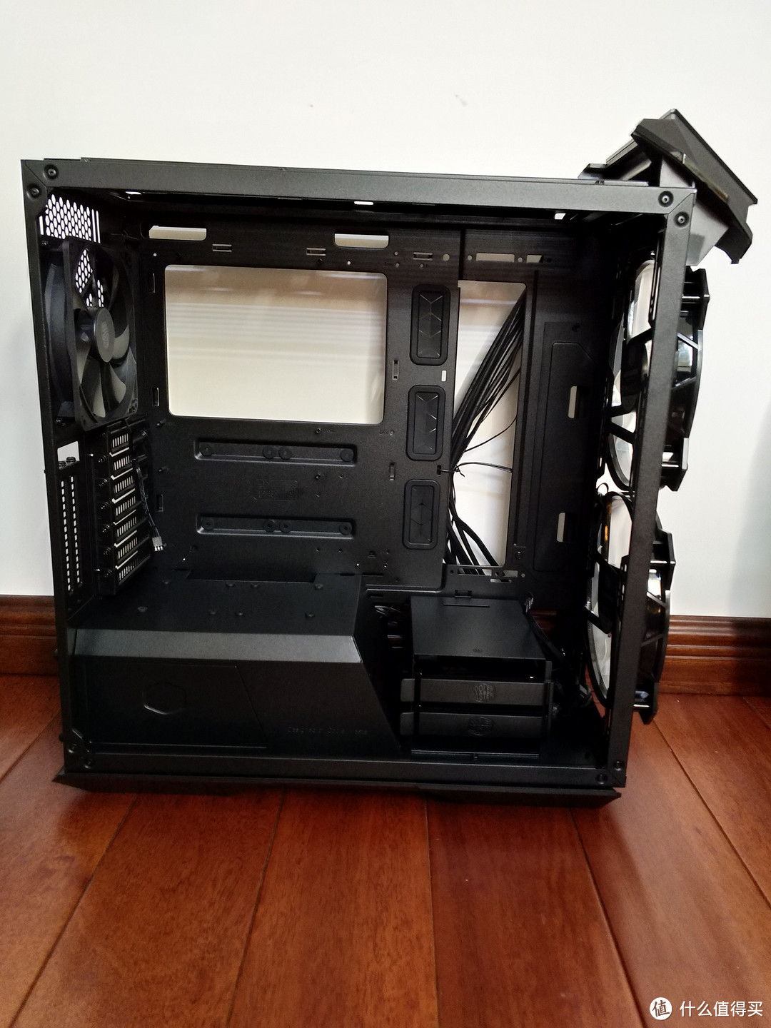 ARGB灯光秀---酷冷至尊MasterCase H500M游戏机箱评测