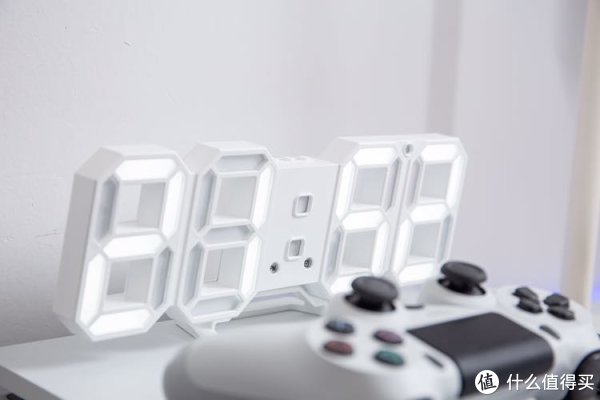一枚设计兼摄影的桌面搭建