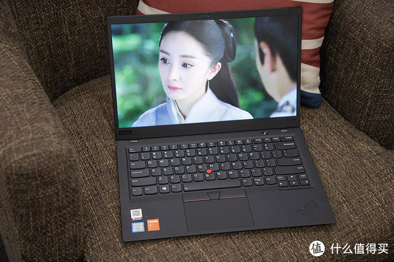 喜提一台Thinkpad X1，商务办公还是阔以的！