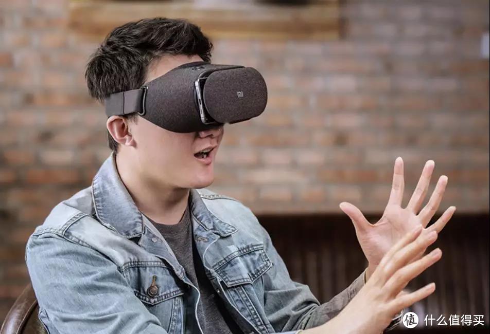 用 VR 看世界杯，比家里的 60 英寸大电视还爽！