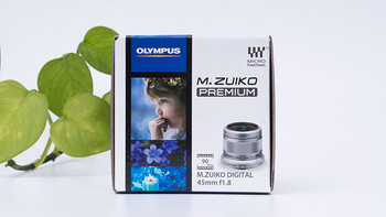 OLYMPUS 奥林巴斯 45mm f1.8 镜头产品分享(包装|CD纹|后盖|触点|镜片)