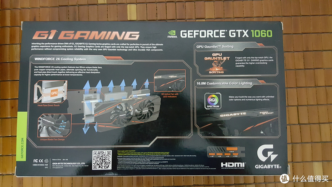 技嘉GTX1060 G1 Gaming 6G显卡包装盒背面