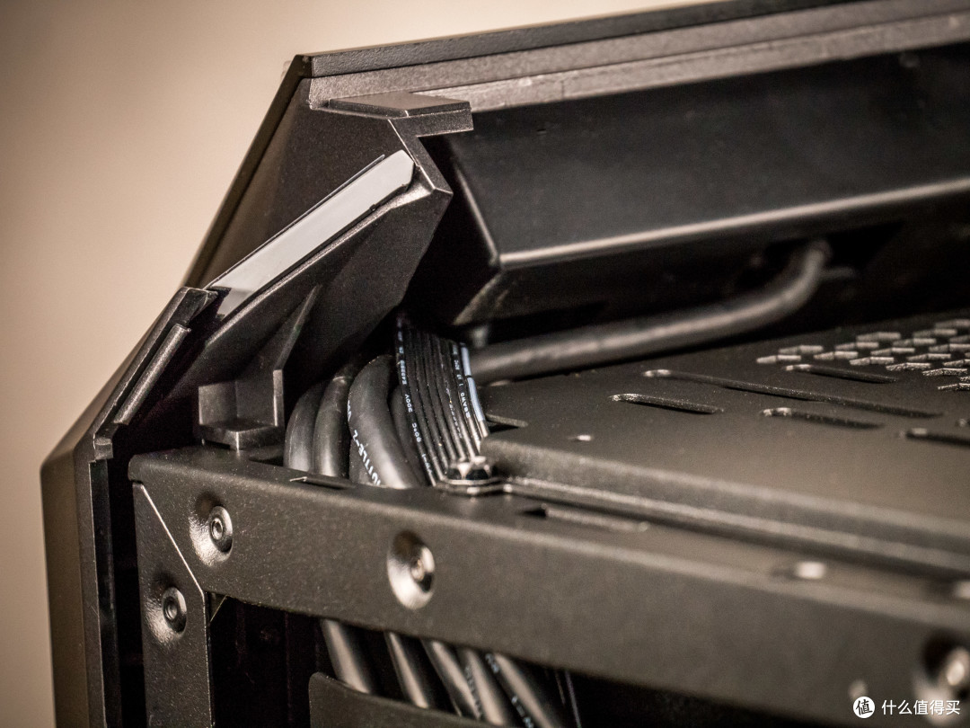酷炫无边--CoolerMaster(酷冷至尊)MasterCase H500M模块化机箱