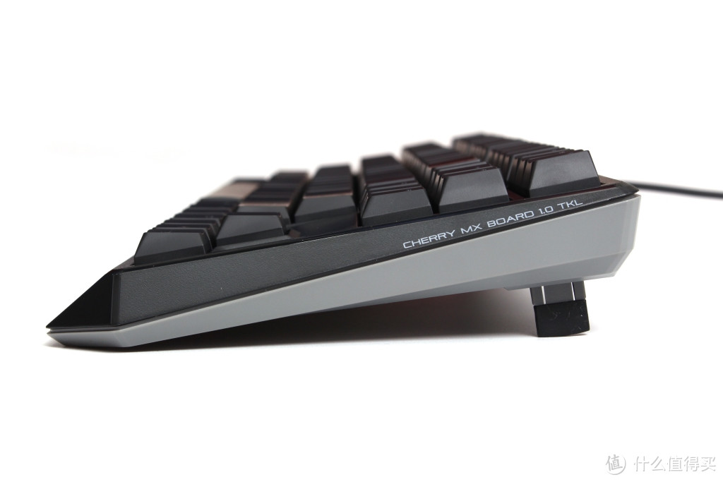 6月份的新品——樱桃MX BOARD 1.0 TKL RGB游戏机械键盘评测