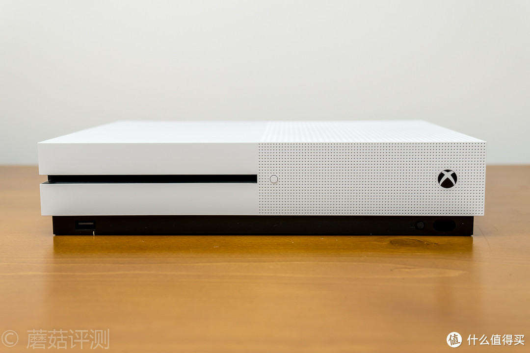 拥有了Xbox就能拥有永远年轻的灵魂？国行Xbox ONE S 开箱试用