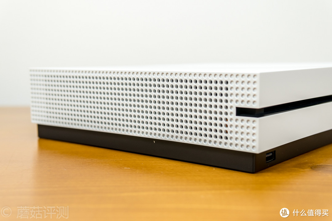 拥有了Xbox就能拥有永远年轻的灵魂？国行Xbox ONE S 开箱试用