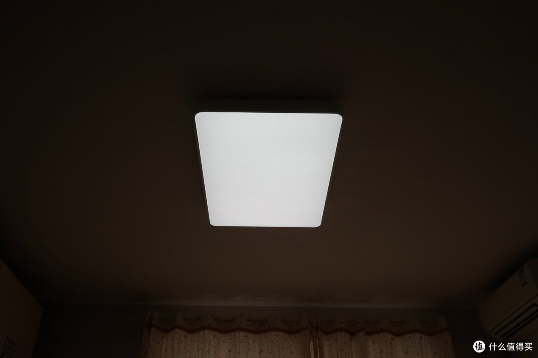 又是一盏亮闪闪还带智能哦：Yeelight 皓石 LED 吸顶灯 Pro