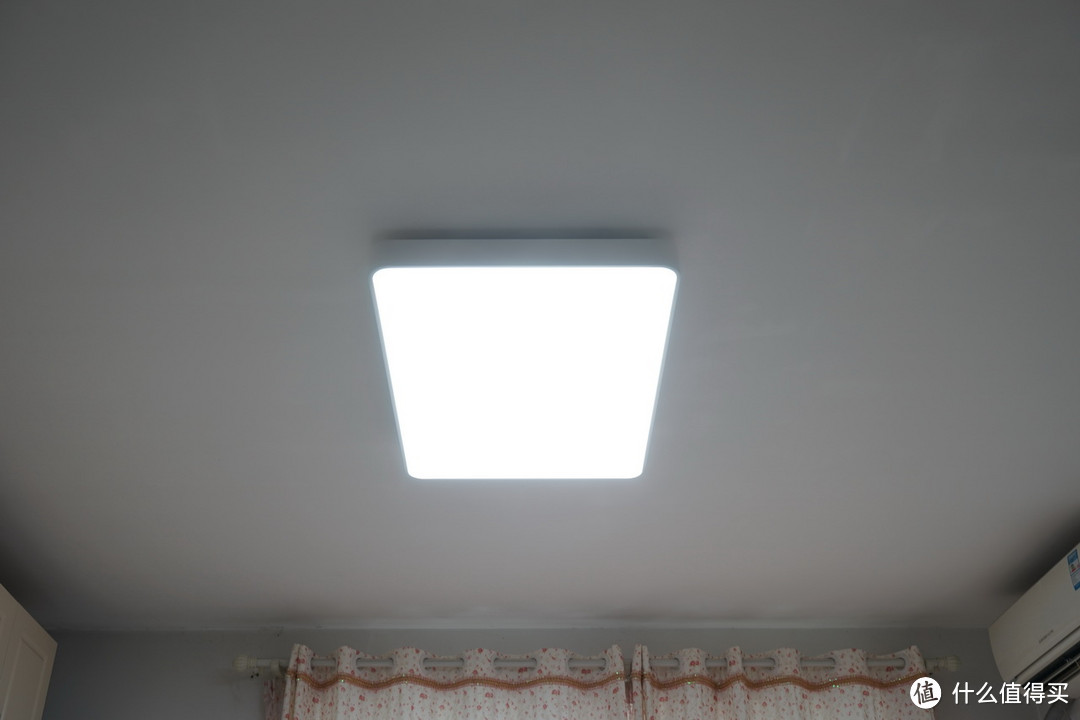 又是一盏亮闪闪还带智能哦：Yeelight 皓石 LED 吸顶灯 Pro