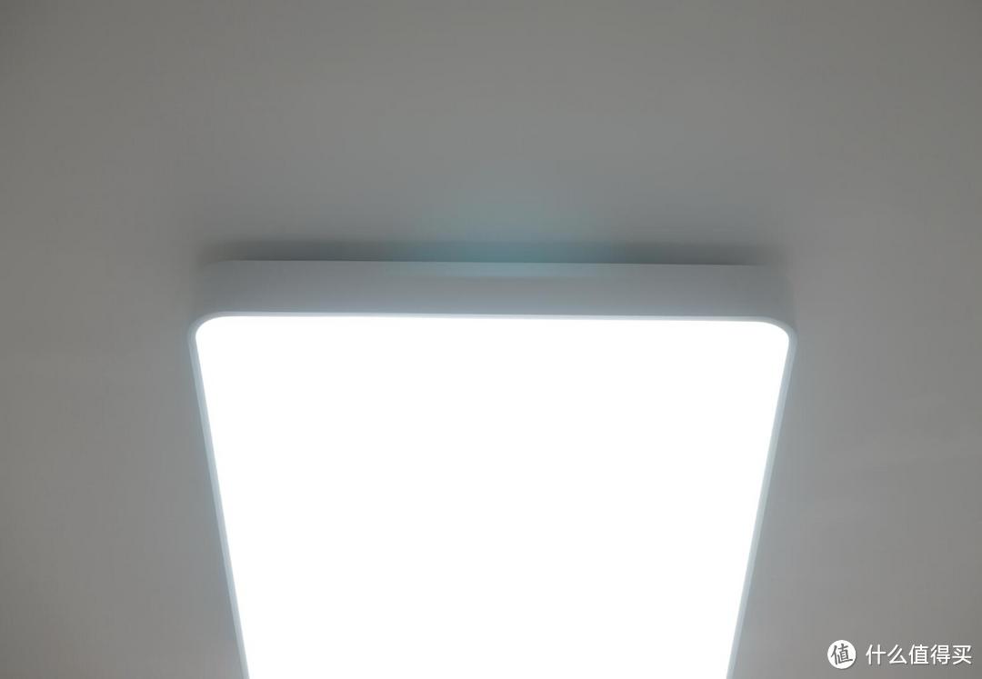 又是一盏亮闪闪还带智能哦：Yeelight 皓石 LED 吸顶灯 Pro