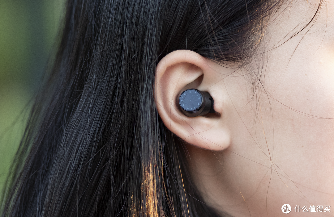 仅重3.6克?世界第一款真·无线耳机的继任者:Earin M-2完全体验