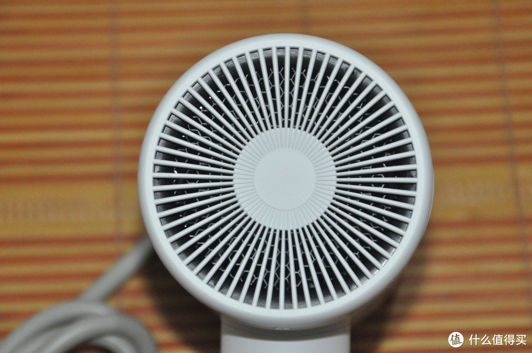 除了颜值还有什么?——直白 HL3 便携负离子吹风机评测