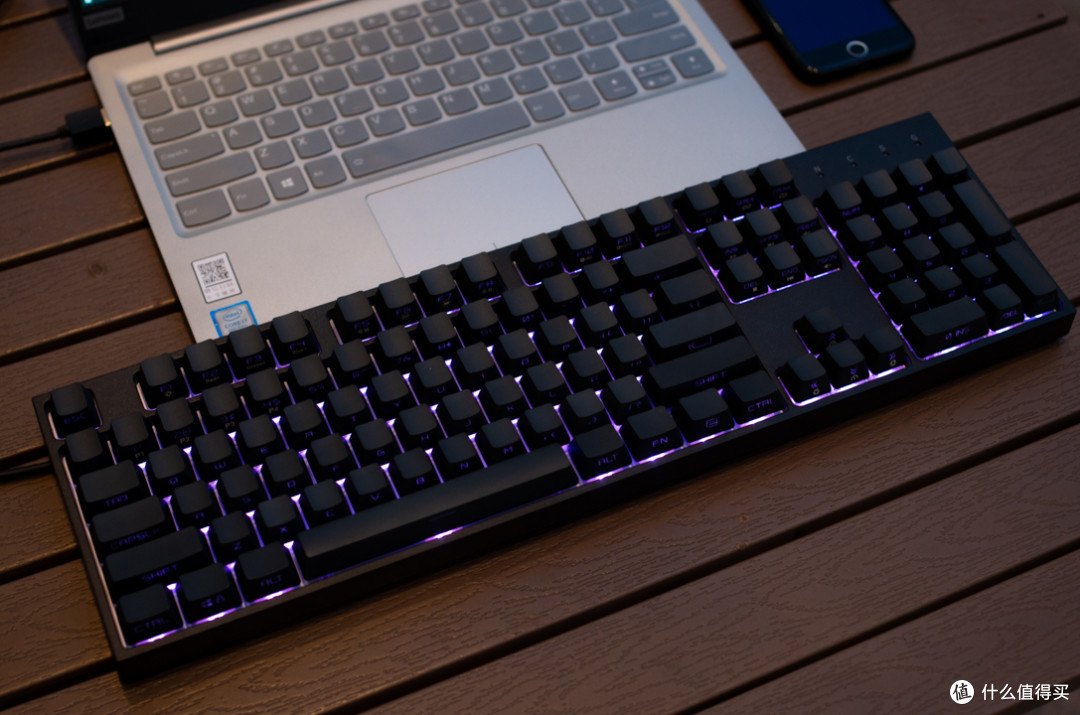 人生第一把PBT侧刻RGB茶轴机械键盘—CoolerMaster 酷冷至尊 CK372 机械键盘轻体验