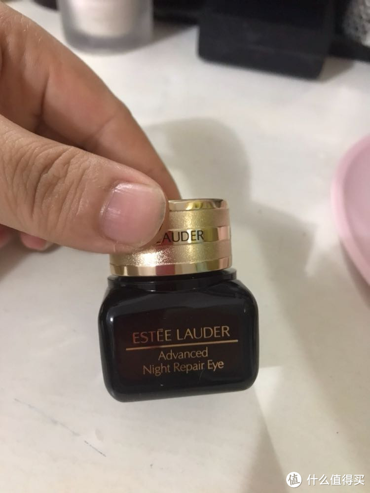 拿什么来拯救你，我的眼部肌肤：ESTEE LAUDER 雅诗兰黛 小棕瓶VS资生堂 抗皱眼霜