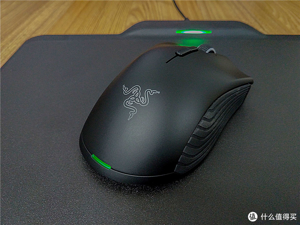 不仅无线，还有无线供电的鼠标—Razer 雷蛇 曼巴眼镜蛇超级版+烈焰神虫超级版开箱