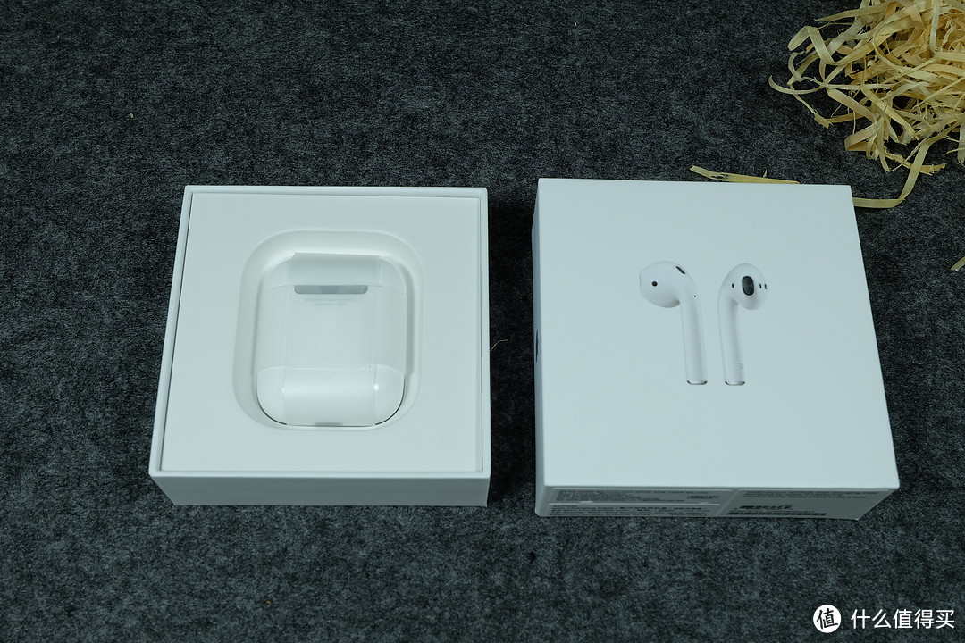 张大妈送我一个无线耳机：Apple 苹果 AirPods  耳机（附对比评测）