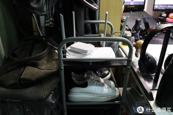 怎样打造一个极致奢华的大学宿舍,三款电脑使