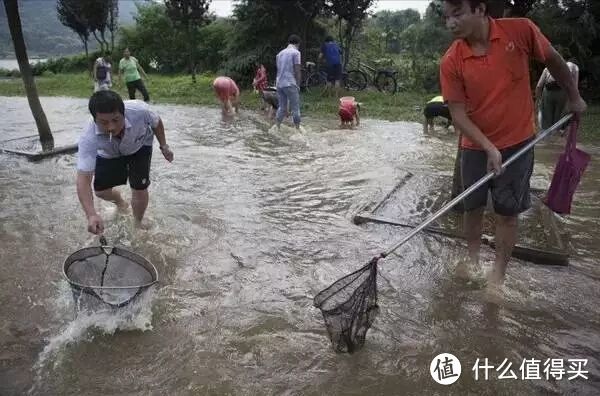 雨季出行必备品选购指南