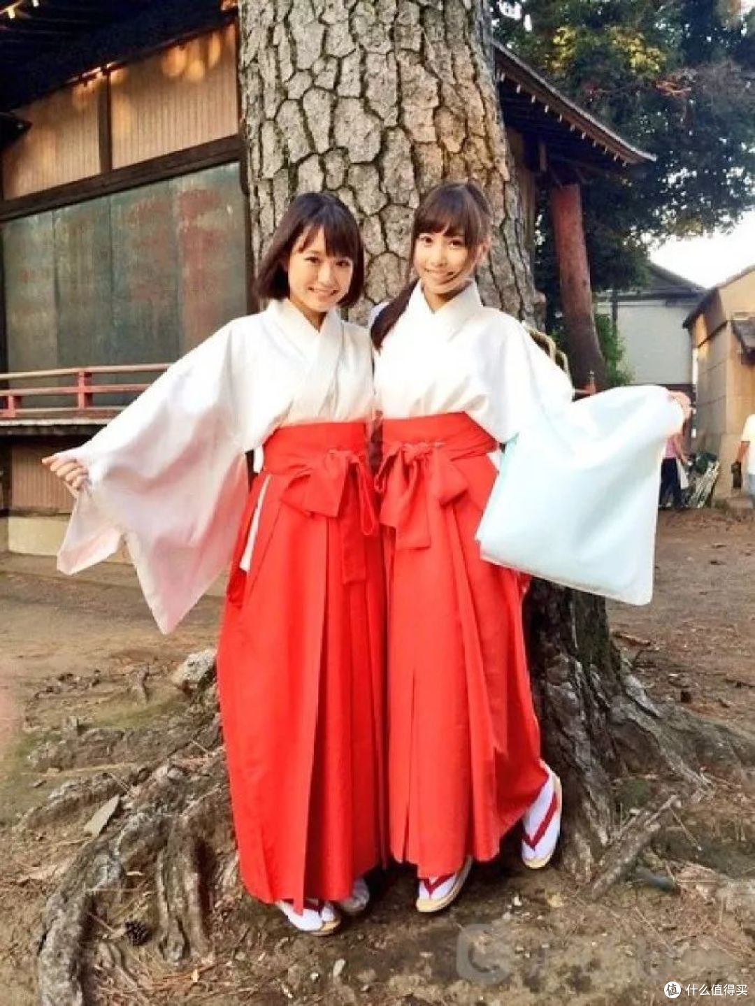 和服体验已经过时啦,去神社当一天的巫女,才是日本最新的时髦玩法~