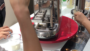 Nespresso Creatista plus J520咖啡机外观展示(插头|水箱|卡口|托盘|包装)
