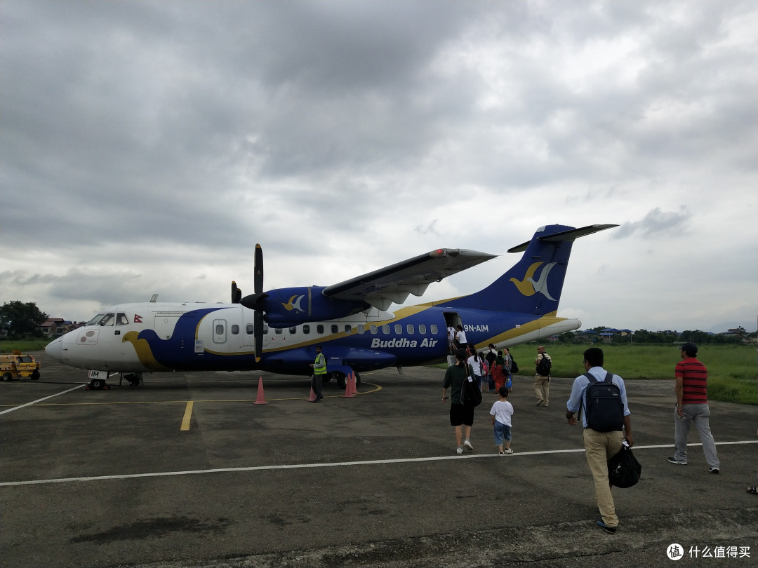 我们乘坐的是当地的buddha air佛祖航空,希望不要见到佛祖.