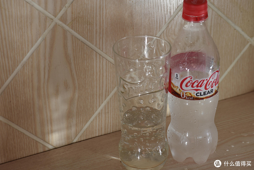 尝过60多种可口可乐饮品的忠粉告诉你—Coca Cola Clear真的是装进可乐瓶的雪碧？