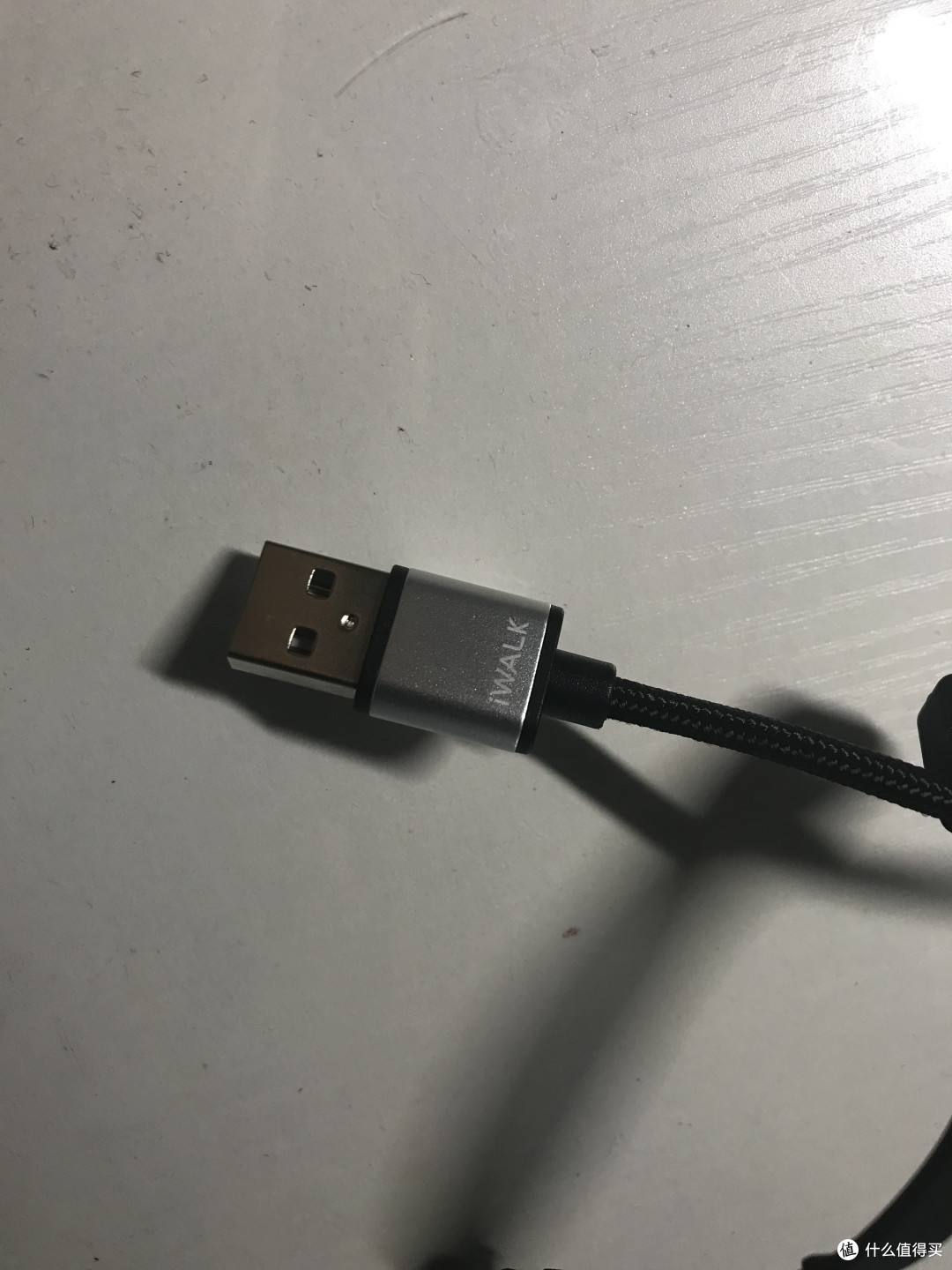 颜值较高但实用性有待提升的iWALK Crazy cable三合一移动电源线众测