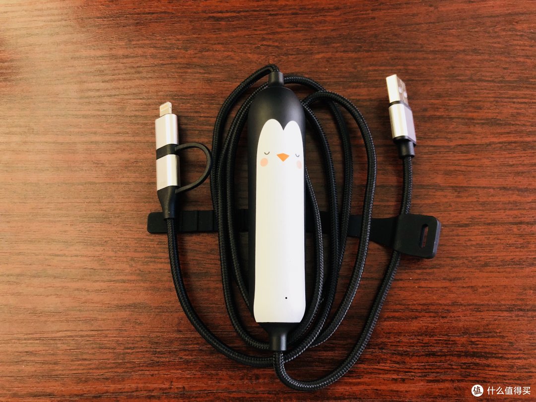 好看不实用---iWALK Crazy cable小魔兽三合一移动电源充电线
