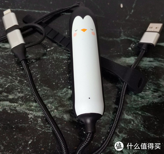 女生新宠，可爱的移动电源：iWALK Crazy cable小魔兽三合一移动电源充电线