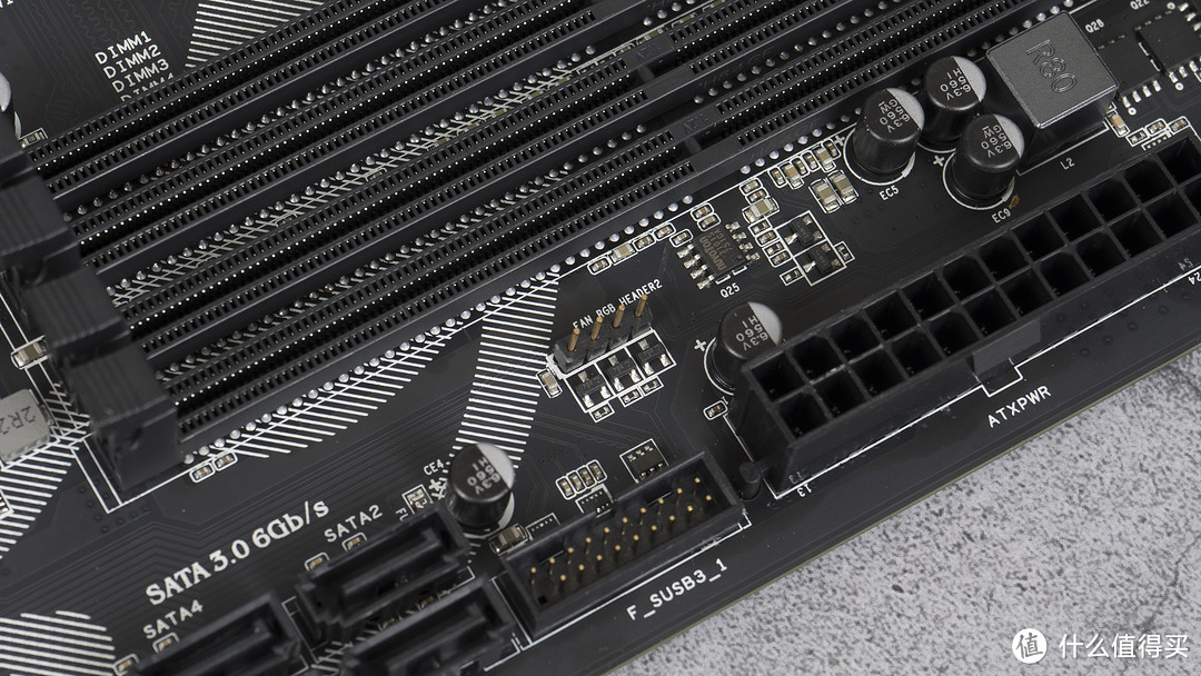 Core i3-8100的好搭档—七彩虹战斧C.B360M Plus V20主板评测，附上一张与i5-2550K的测试对比图