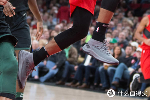 球场实战之选，你也可以有 NBA球员们爱穿的篮球鞋