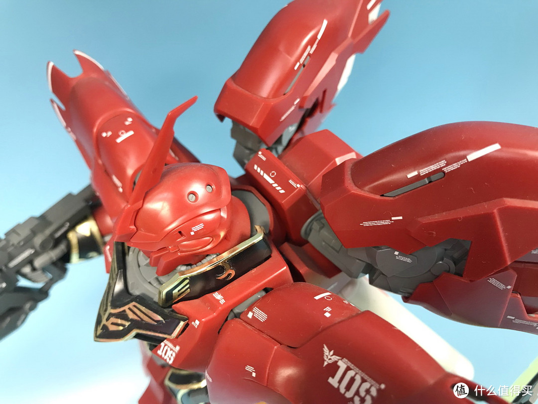 万代 BANDAI 高达 MG M167 MSN-06S Sinanju 新安洲