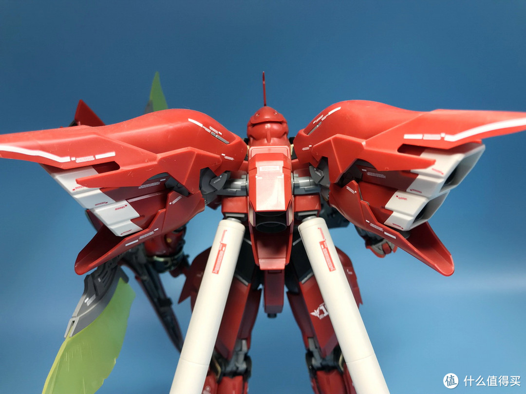 万代 BANDAI 高达 MG M167 MSN-06S Sinanju 新安洲