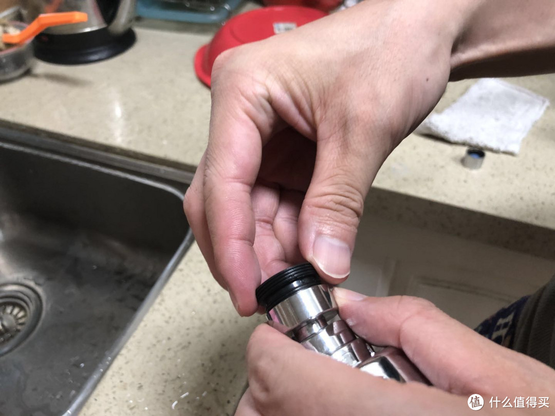 给水龙头换个装—防溅水起泡器安装体验