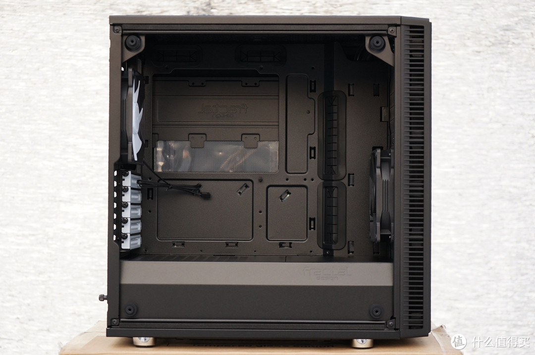 更适合家装的PC主机：FD Define Mini C GT装机SHOW