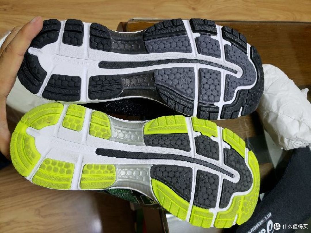 买新不买旧?买ASICS 亚瑟士 Nimbus19 跑鞋真的不如买20吗?