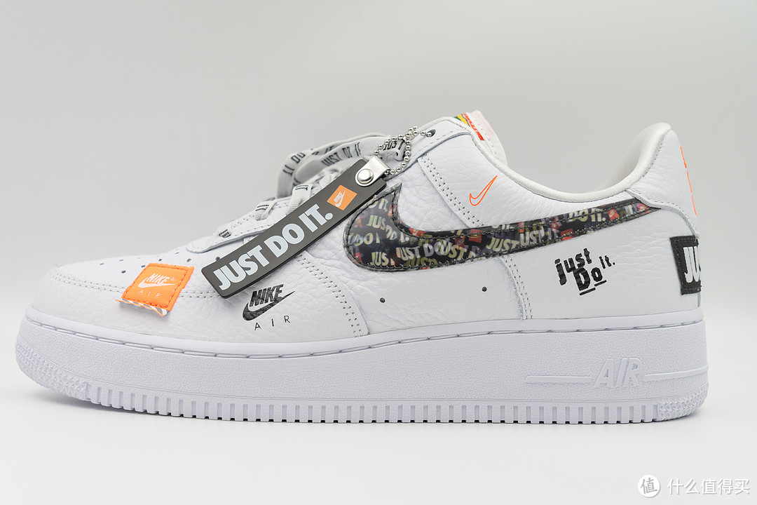 Air Force 1 Just Do It 白色细节图