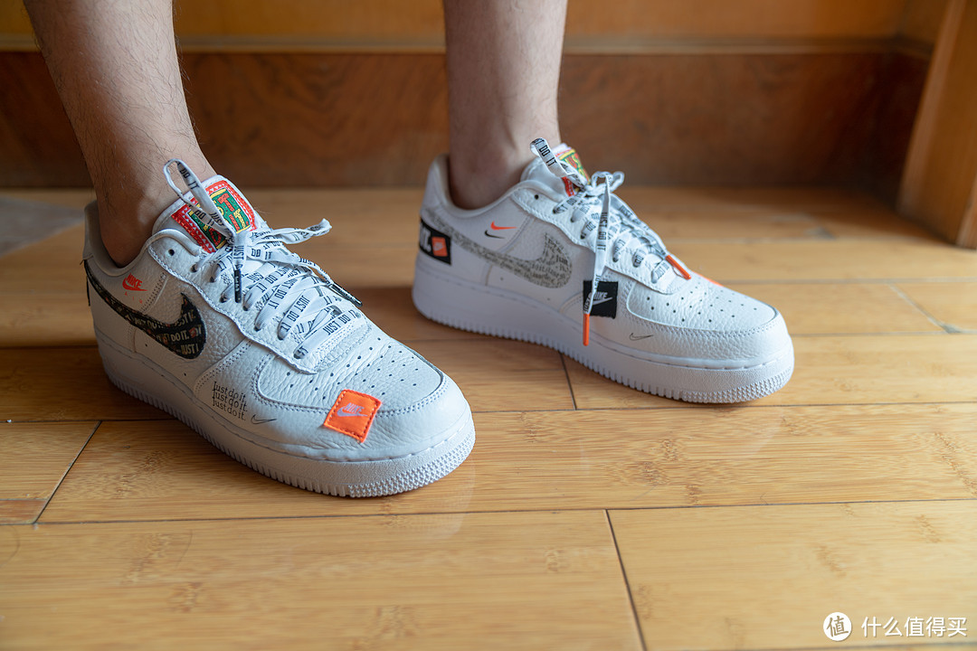 Air Force 1 Just Do It 白色细节图