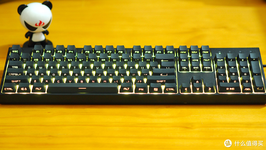 出厂自带PBT双色侧刻键帽的RGB键盘——酷冷至尊(CoolerMaster) CK372 RGB 茶轴 机械键盘