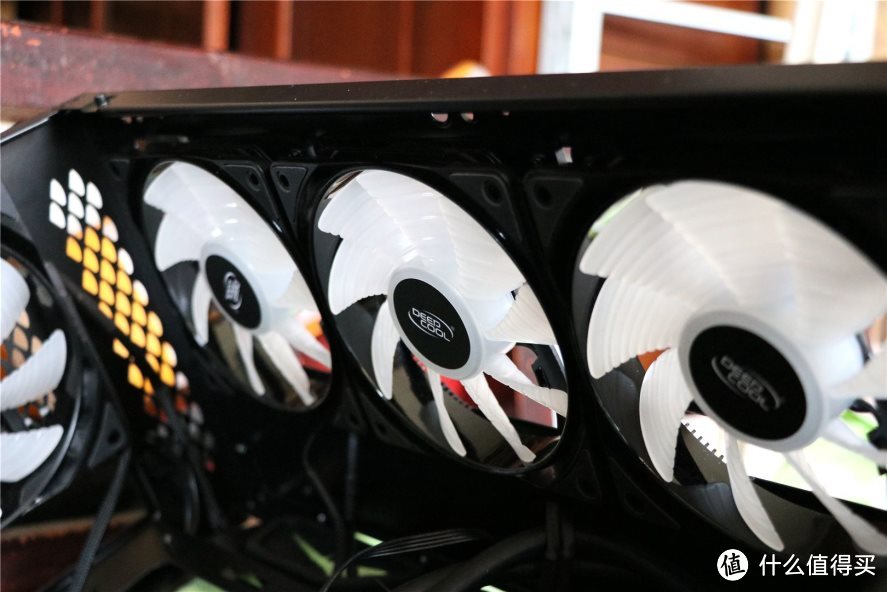 DEEPCOOL 九州风神 魔影CF120 RGB风扇套装 ：轻松开启RGB灯光之旅！