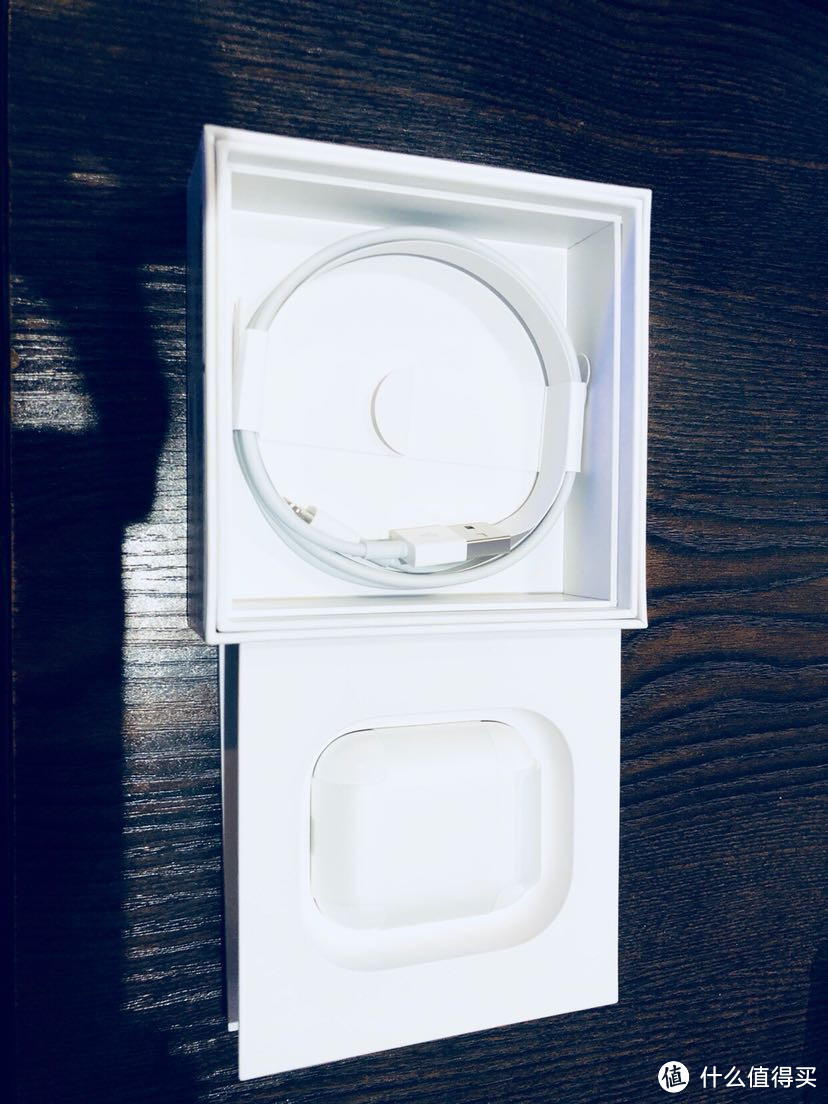 APPLE 苹果 AirPods 蓝牙耳机开箱及简单体验