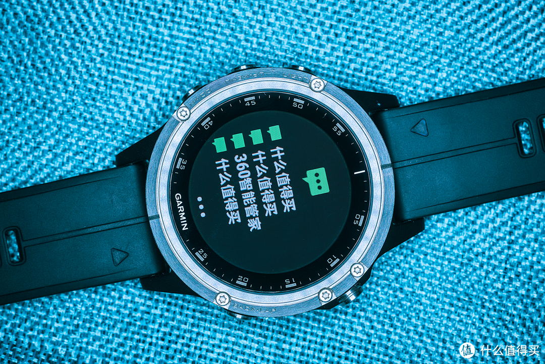 黝黑粗犷帅气逼人！我的健身私教还可以随时守护我！因为他是Garmin Fenix 5 plus