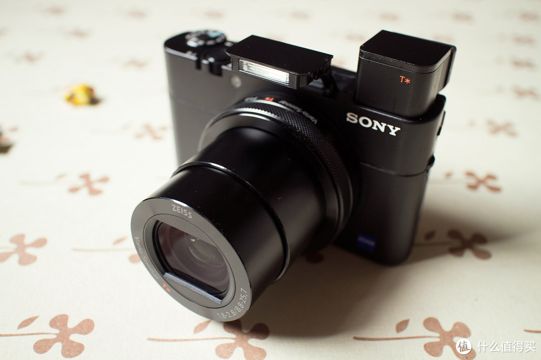 爱人送的礼物—SONY 索尼 RX100M5 数码相机 晒物