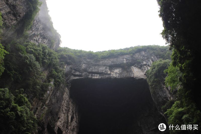 大自然鬼斧神工的重庆天坑地缝略记