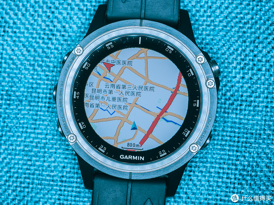 黝黑粗犷帅气逼人！我的健身私教还可以随时守护我！因为他是Garmin Fenix 5 plus