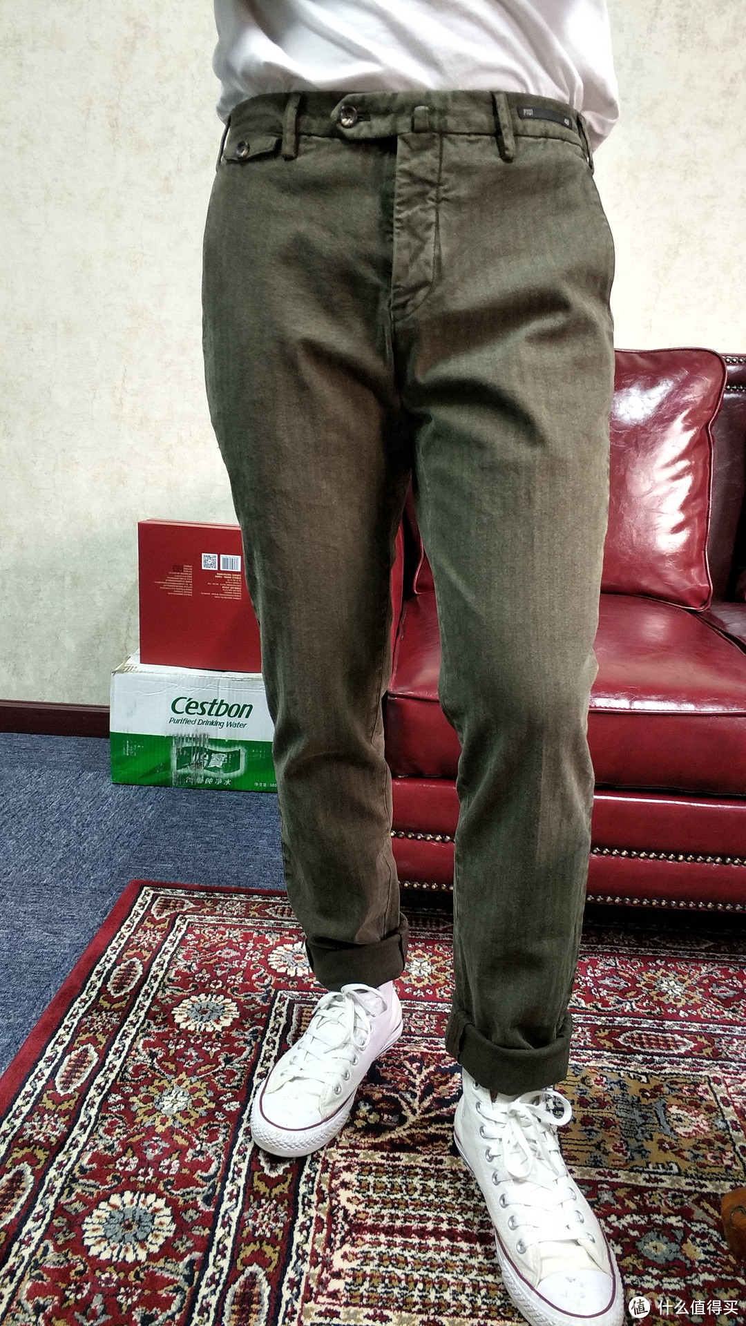 PT01橄榄绿人字纹休闲裤