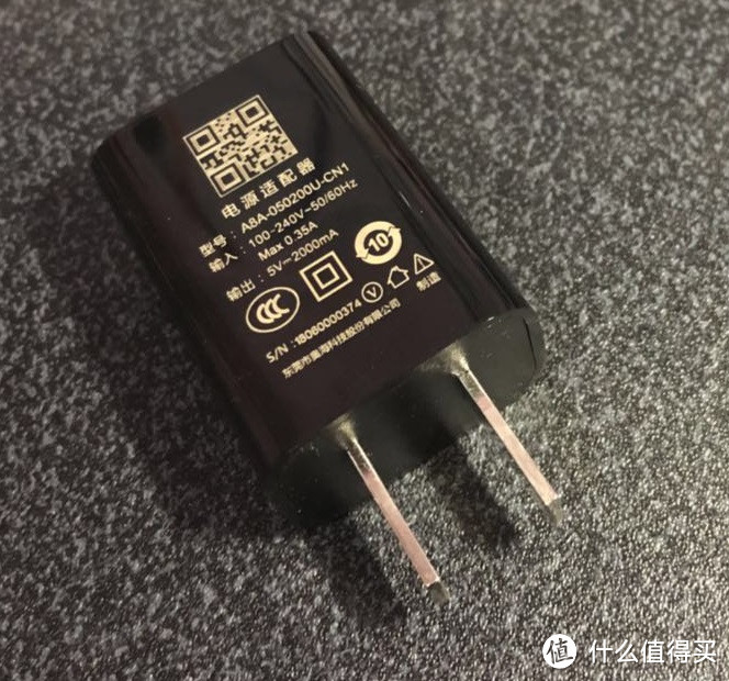 搭配无限流量卡的投屏神器 爱奇艺电视果4G版实用体验