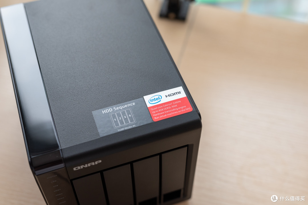 SOHO及小型工作室的数据中心 QNAP 威联通 TS-451 + 8G