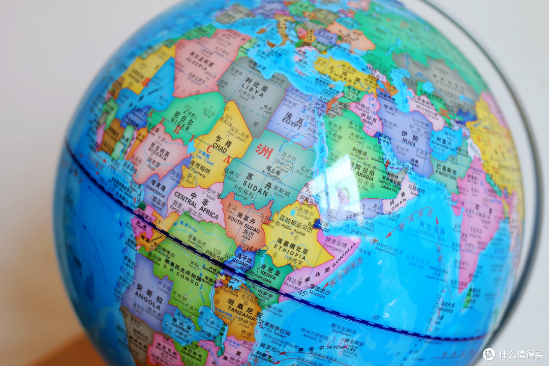 地球仪不仅可以学地理还可以让小朋友学认字