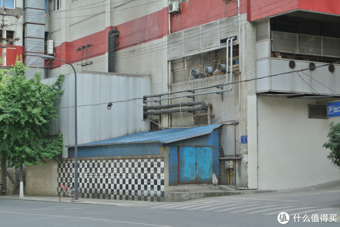 尼康1之J1,它不是鸡肋,但没人吃
