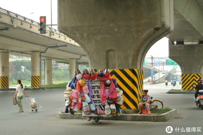 尼康1之J1,它不是鸡肋,但没人吃